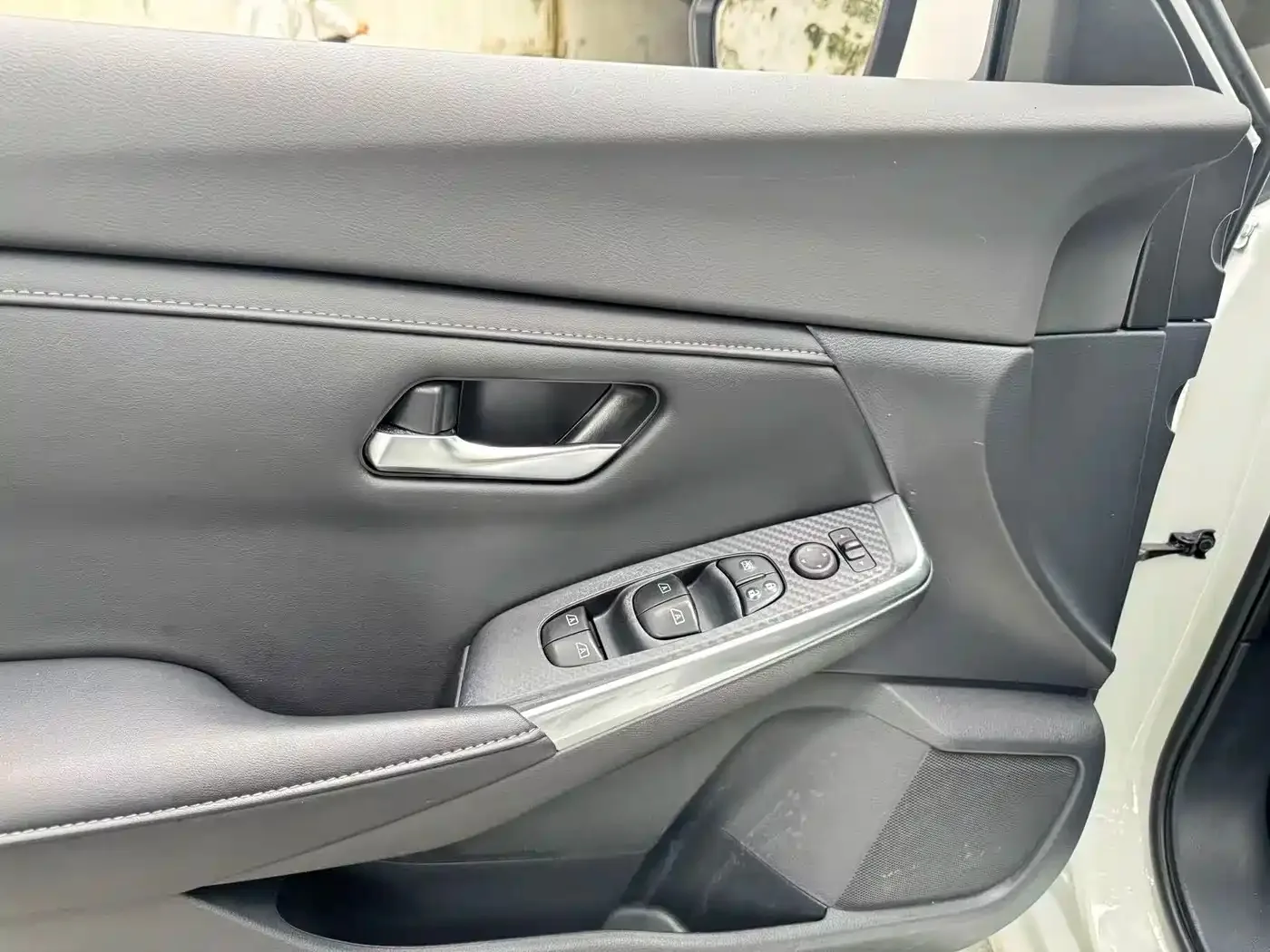 Nissan Sylphy 2023 1.6L CVT Deluxe Edition — Фото автомобиля 7