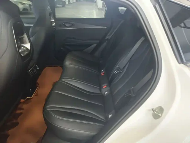 BYD Seal 06 — Фото автомобиля 16