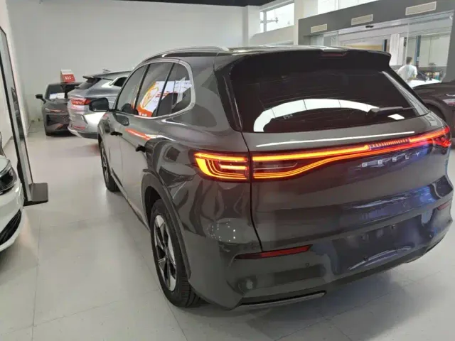 Geely Galaxy E5 — Фото автомобиля 4