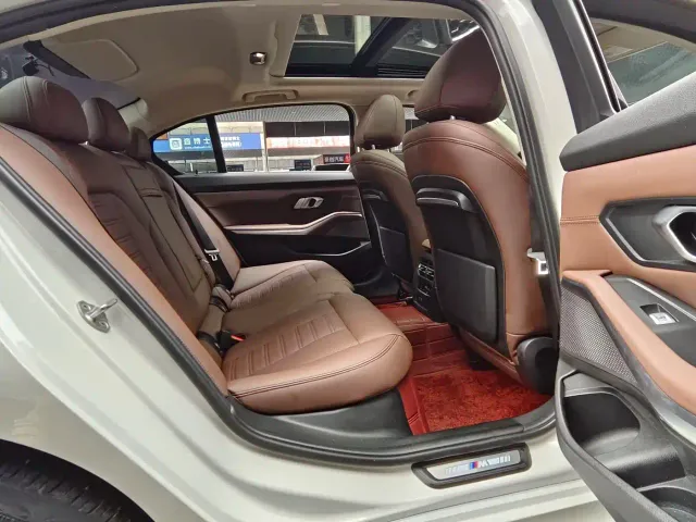 BMW 3 Series — Фото автомобиля 15