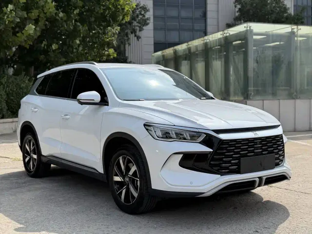 BYD Song Pro — Фото автомобиля 10