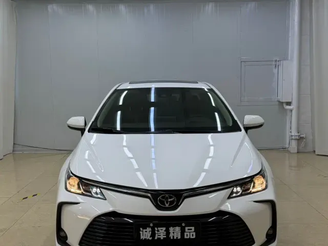 Toyota Corolla — Фото автомобиля 2