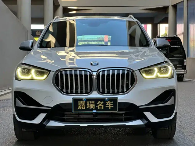 BMW X1 — Фото автомобиля 2