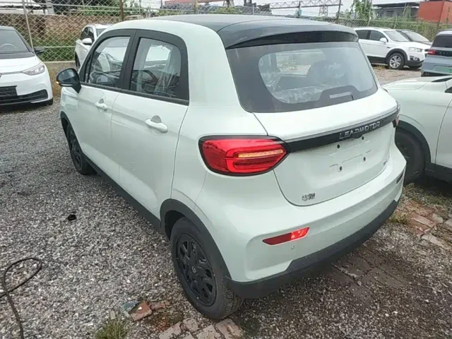 Leapmotor T03 — Фото автомобиля 22