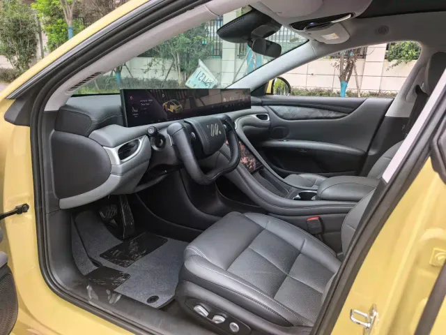 IM Motors L6 — Фото автомобиля 8
