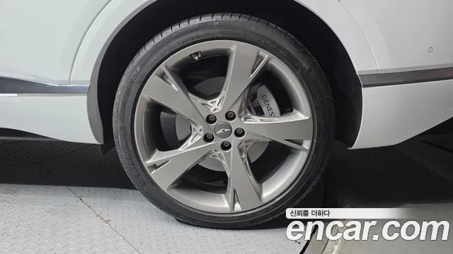 Genesis GV80 — Фото автомобиля 6