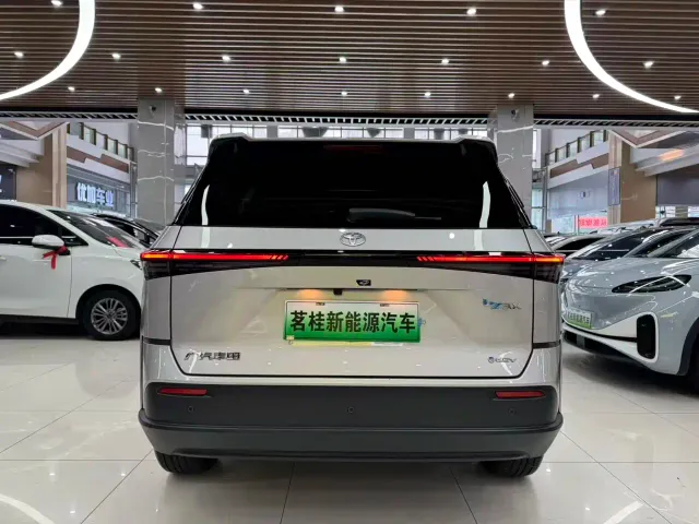 Toyota BoZhi 3X — Фото автомобиля 4