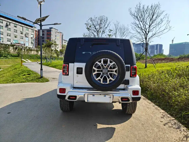 BAIC BJ40 — Фото автомобиля 8
