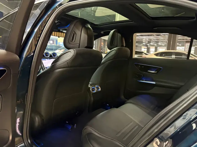 Mercedes-Benz C-Class — Фото автомобиля 7
