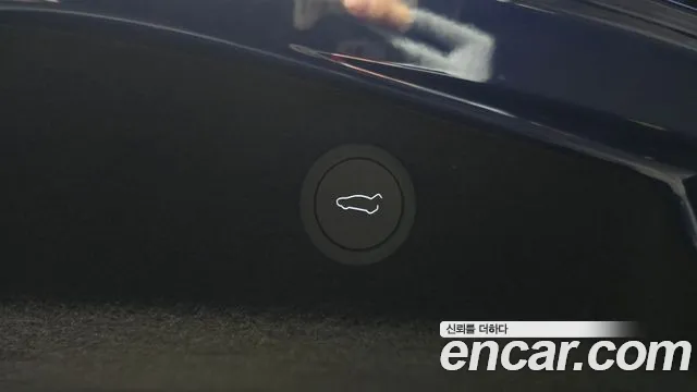 Tesla Model 3 — Фото автомобиля 20