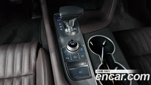 Genesis G70 — Фото автомобиля 9