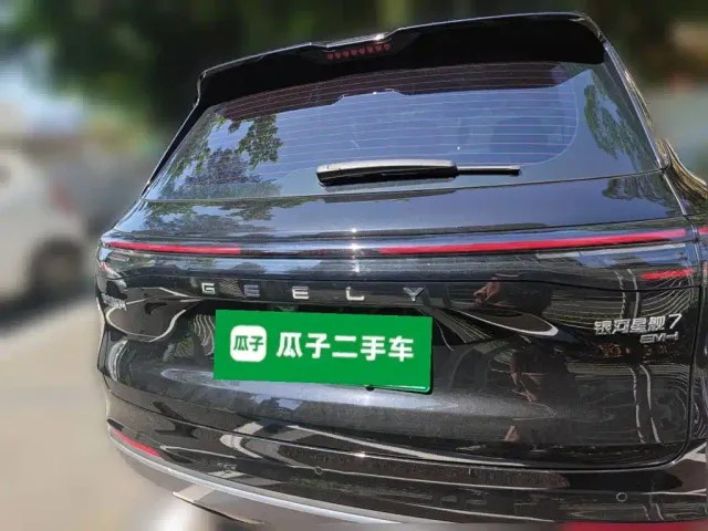 Geely Galaxy Starship 7 EM-i — Фото автомобиля 3