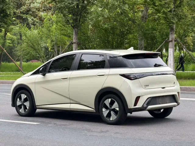 BYD Dolphin — Фото автомобиля 6