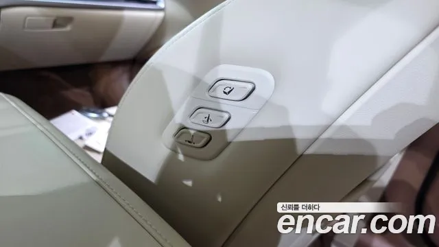 Hyundai Grandeur GN7 — Фото автомобиля 29
