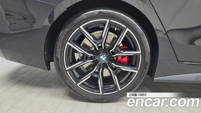 BMW 4-Series 4 серия (G22) 420i M Sport Pro Gran Coupe — Фото автомобиля 5