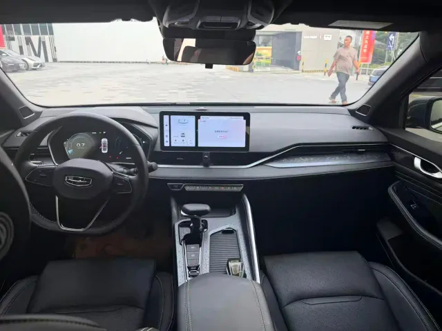 Geely Xingrui — Фото автомобиля 8