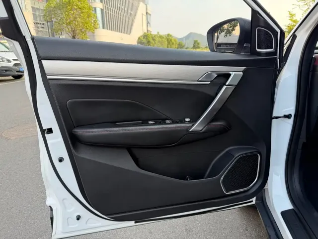 Geely Binyue 2021 Model 1.5TD DCT Star Glory Edition — Фото автомобиля 5