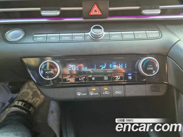 Hyundai Avante CN7 — Фото автомобиля 13