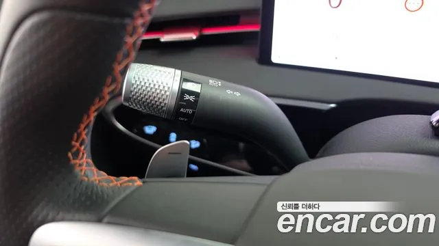 Genesis GV70 — Фото автомобиля 28