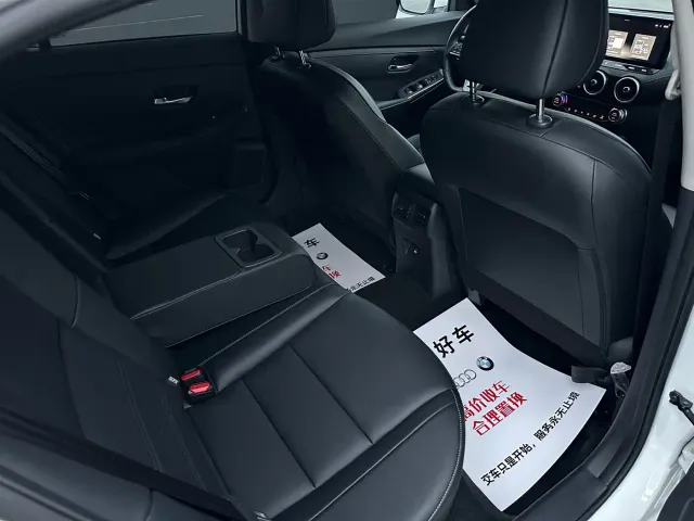 Nissan Sylphy — Фото автомобиля 15