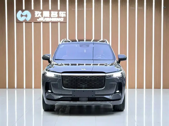 Li Auto ONE — Фото автомобиля 2