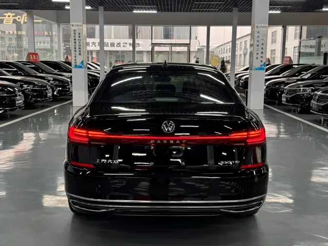 Volkswagen Passat — Фото автомобиля 9