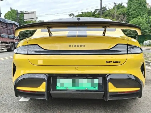 Xiaomi Auto Xiaomi SU7 Ultra 2025 Model Ultra — Фото автомобиля 8
