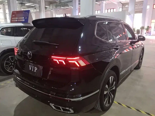 Volkswagen Tiguan L — Фото автомобиля 6