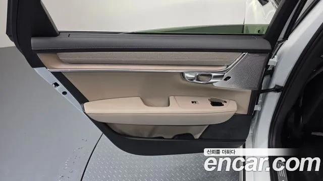 Volvo S90 — Фото автомобиля 14