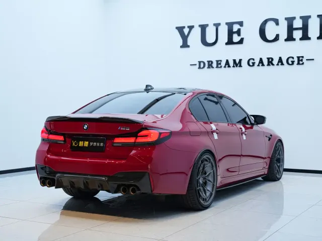BMW M5 — Фото автомобиля 6