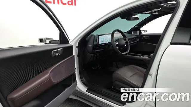 Hyundai Ioniq 6 — Фото автомобиля 10