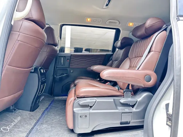 Honda Odyssey — Фото автомобиля 8