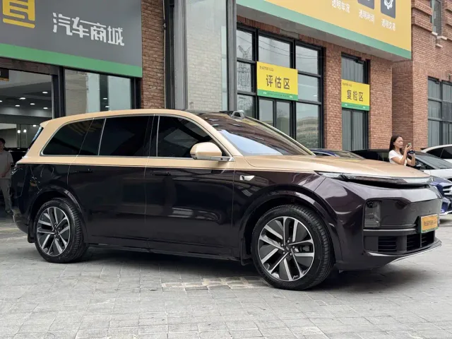 Li Auto L9 — Фото автомобиля 3