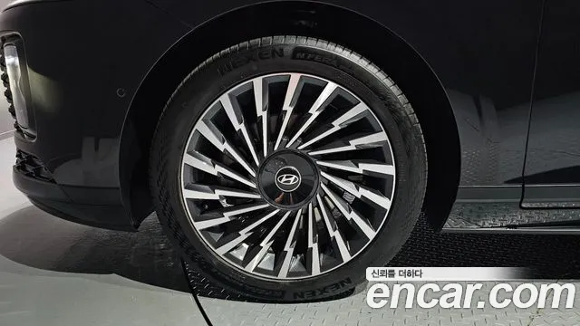 Hyundai Grandeur GN7 — Фото автомобиля 5