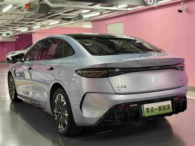 BYD Seal — Фото автомобиля 4