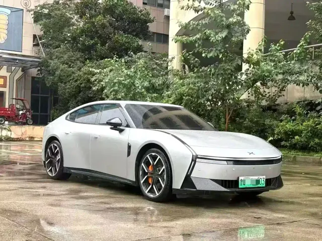 Xpeng P7 — Фото автомобиля 3