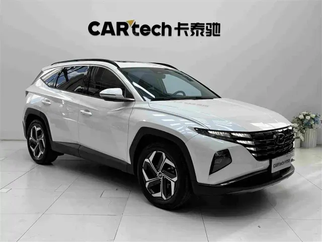 Hyundai Tucson — Фото автомобиля 3