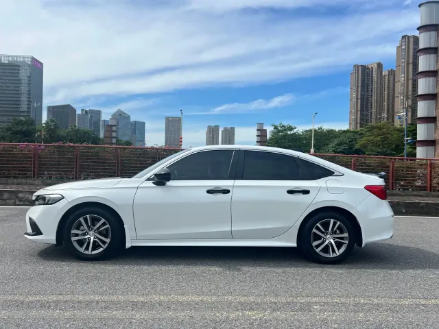 Honda Civic — Фото автомобиля 3