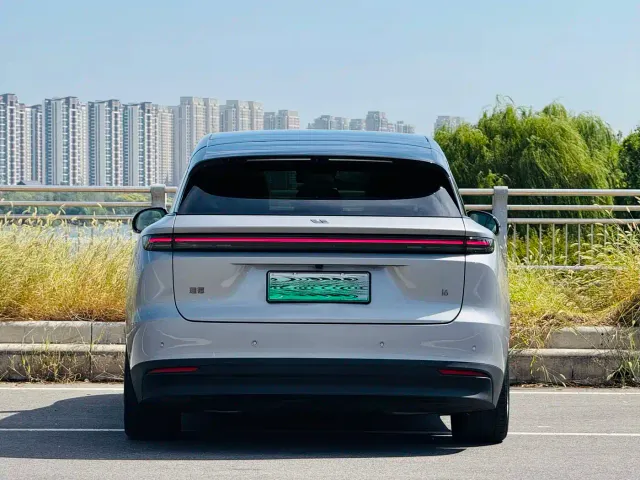 Li Auto i6 — Фото автомобиля 15
