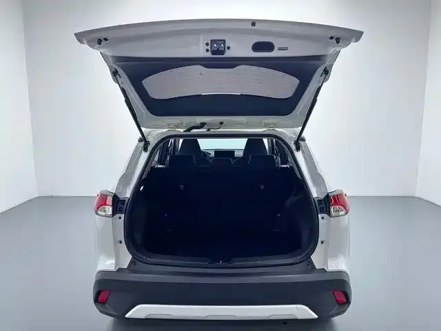 Toyota Corolla Cross — Фото автомобиля 15