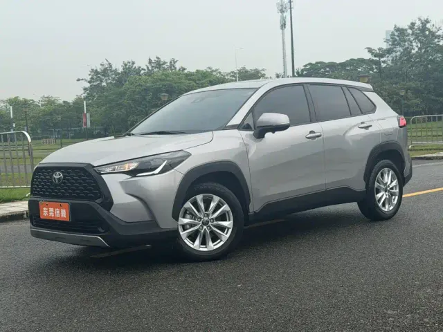 Фотография автомобиля — Toyota Corolla Cross