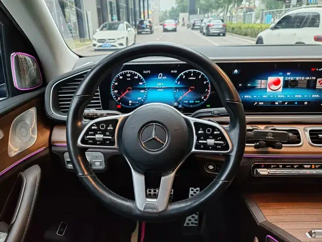 Mercedes-Benz GLE-Class — Фото автомобиля 6