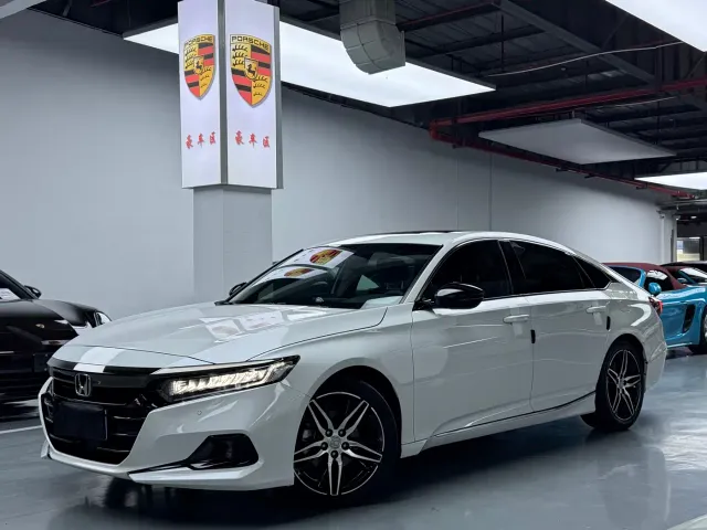 Фотография автомобиля — Honda Accord