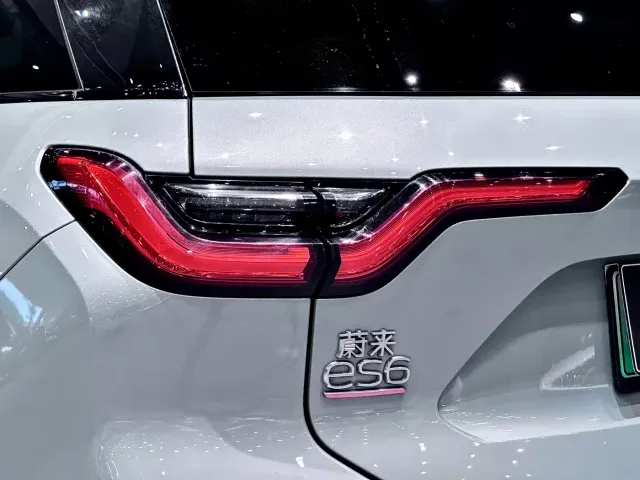 Nio ES6 — Фото автомобиля 6