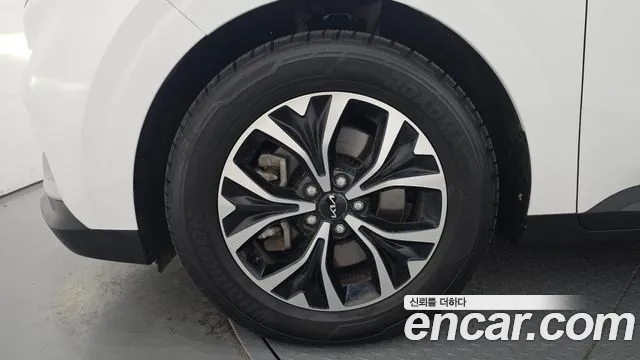 Kia Canival Carnival 4 поколение 9 мест Prestige — Фото автомобиля 5