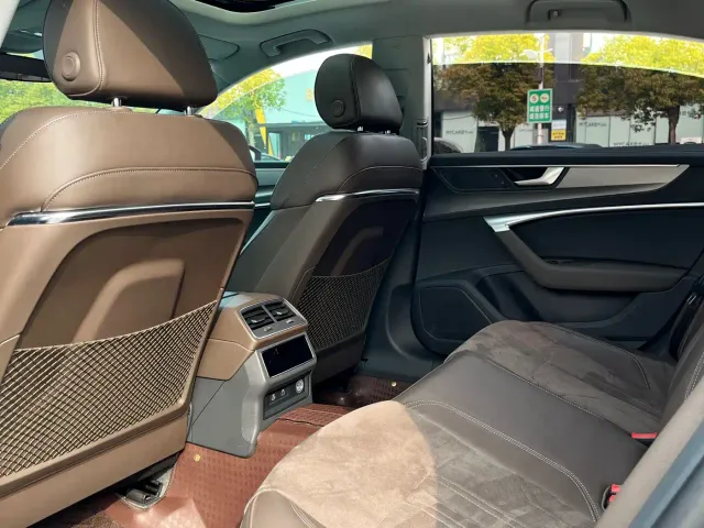 Audi A7L — Фото автомобиля 6