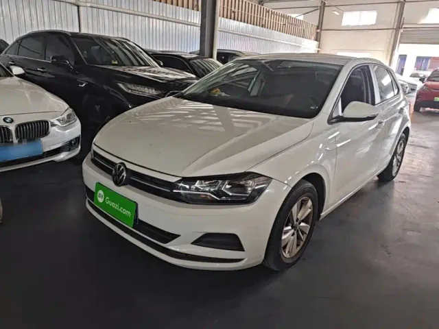 Фотография автомобиля — Volkswagen Polo