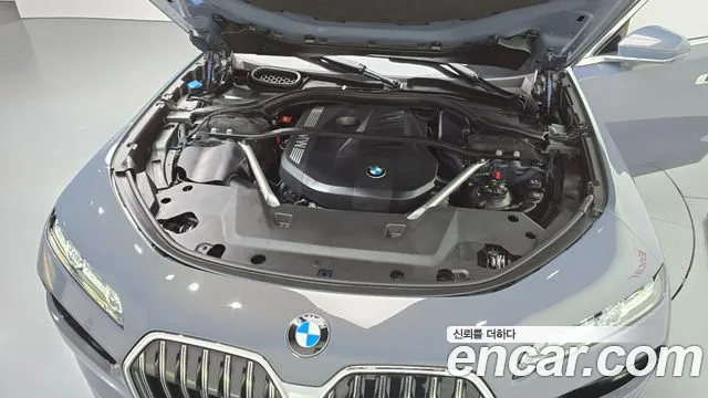 BMW 7 Series G70 — Фото автомобиля 6