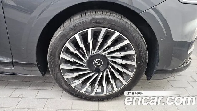 Hyundai Grandeur GN7 — Фото автомобиля 6