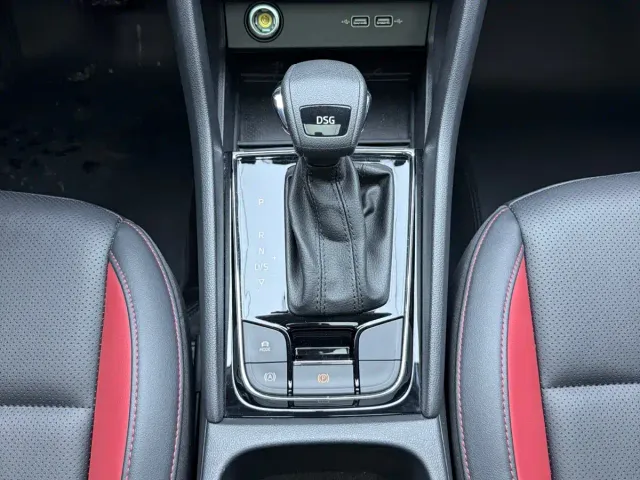 Skoda Karoq — Фото автомобиля 17